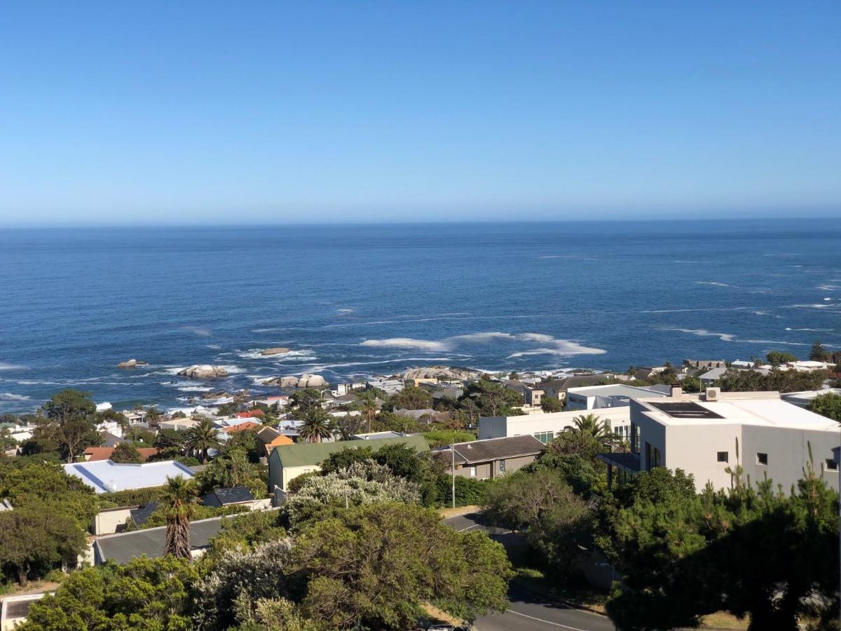 Camps Bay Blue Self-Catering Studios เคปทาวน์ ภายนอก รูปภาพ