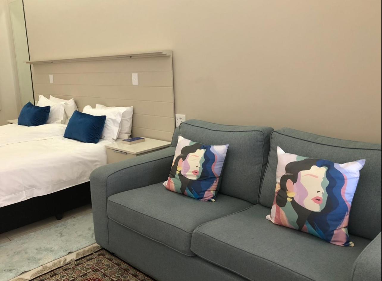 Camps Bay Blue Self-Catering Studios เคปทาวน์ ภายนอก รูปภาพ