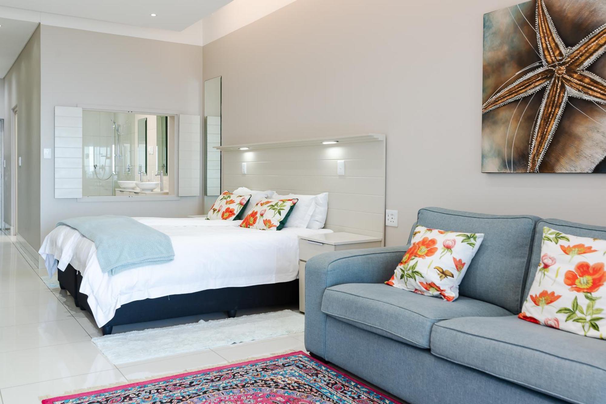 Camps Bay Blue Self-Catering Studios เคปทาวน์ ภายนอก รูปภาพ